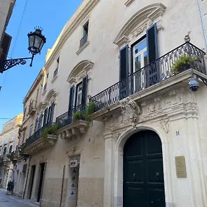 לינה וארוחת בוקר Palazzo Rollo