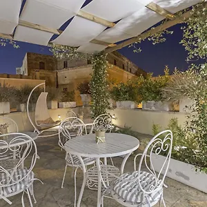 La Loggia Dei Rayno Bed & Breakfast